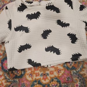 Super cute bats crop top tee